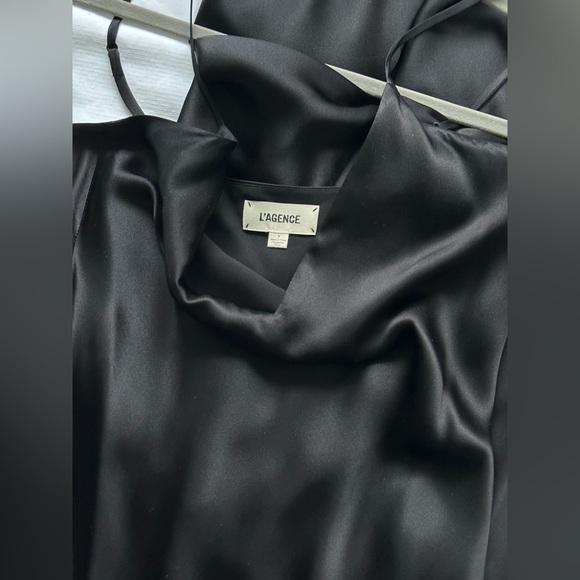 L’agence Serita Dress - 100% Silk.  Black, size 4, EUC! 🖤 - Picture 5 of 6